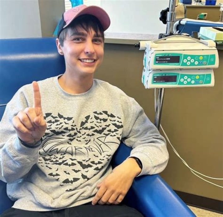Colby Brock Net Worth, Girlfriend, Family, Parents , Bio