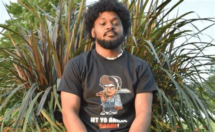 CoryxKenshin An Sensation Standing Tall at 6 Feet!