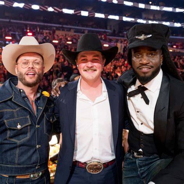 Country Star Cancels Show: Fans Disappointed