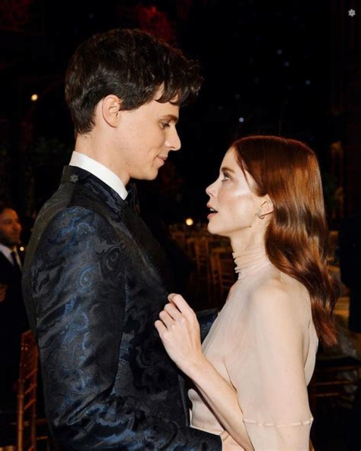 Cutest Couples at the 2022 Emmys [PHOTOS]