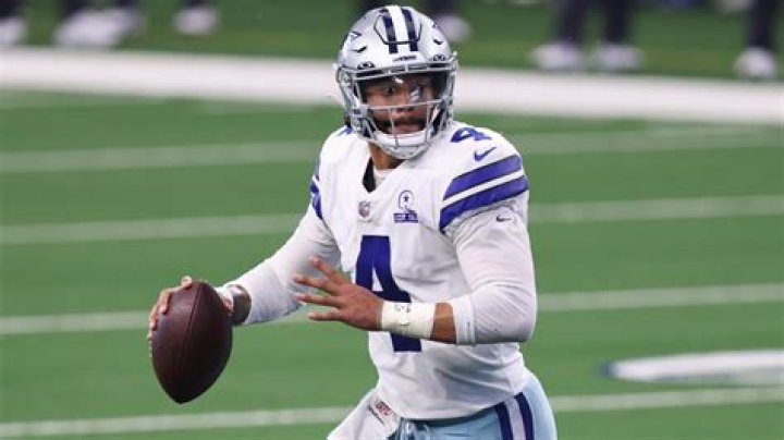 Dak Prescott contract details Years, money owed to Cowboys quarterback