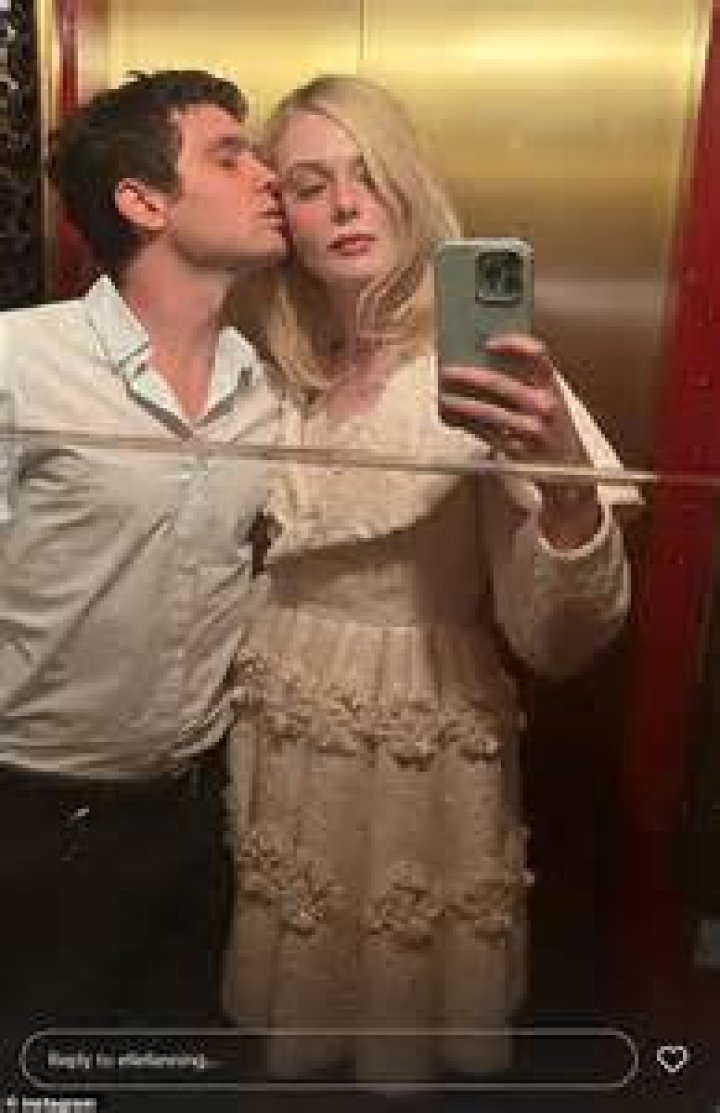 Dakota Fanning With Her Boyfriend 04 GotCeleb
