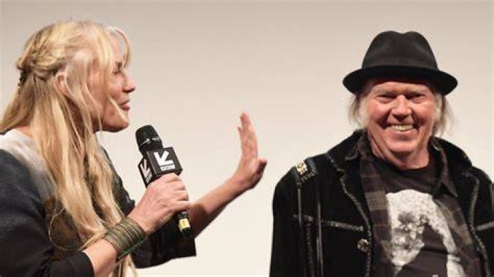 Daryl Hannah And Neil Young: Exploring Their Age Difference