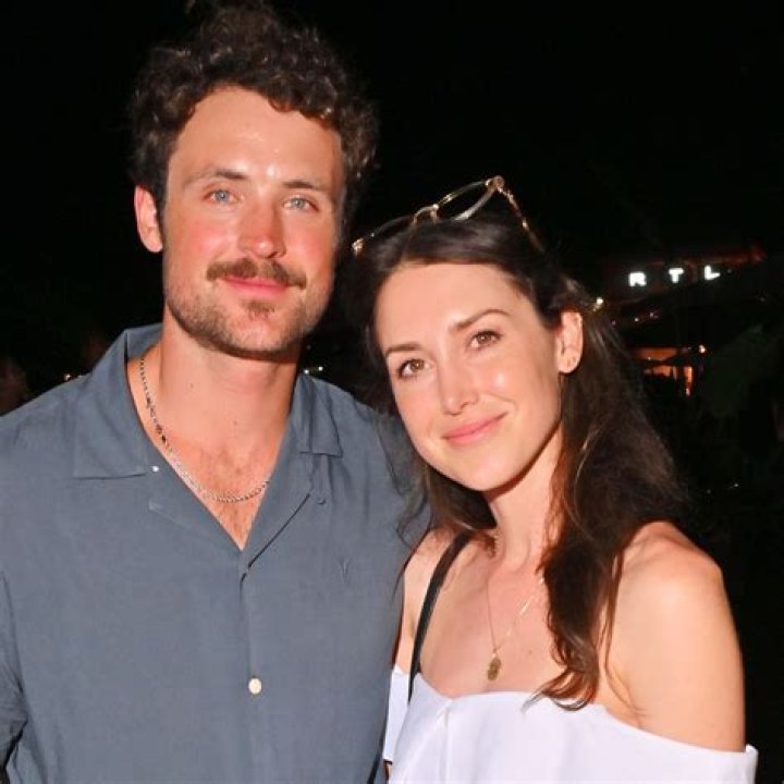 David Efron New Wife Jenny and Daughter Olivia Efron