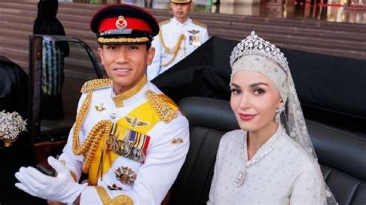Dayang Anisha Rosnah Wiki, Age, Bio, Pengiran Muda Abdul Mateen Istri&rsquo;s