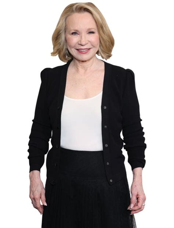 Debra Jo Rupp To CoStar In Nate Bargatze ABC Comedy Pilot Deadline
