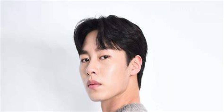 Details About Lee Jae Wook from 'Extraordinary You' Biography Kpop Wiki