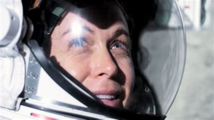 Did Molly Cobb actually die in For All Mankind?