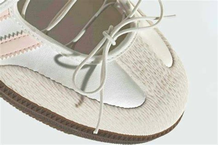 Discover The Enchanting Ballet Flats Loved By Jennifer Lawrence