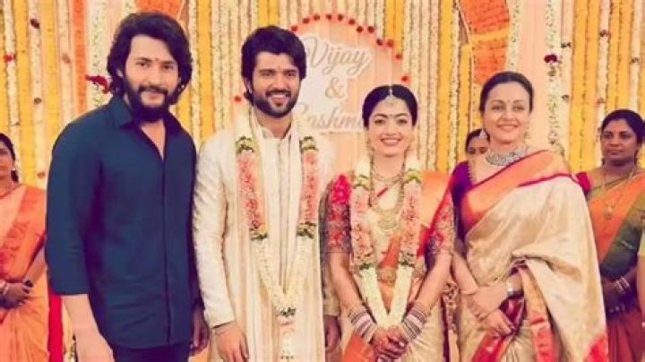 Discovering The Age Of Vijay's Wife: A Deep Dive