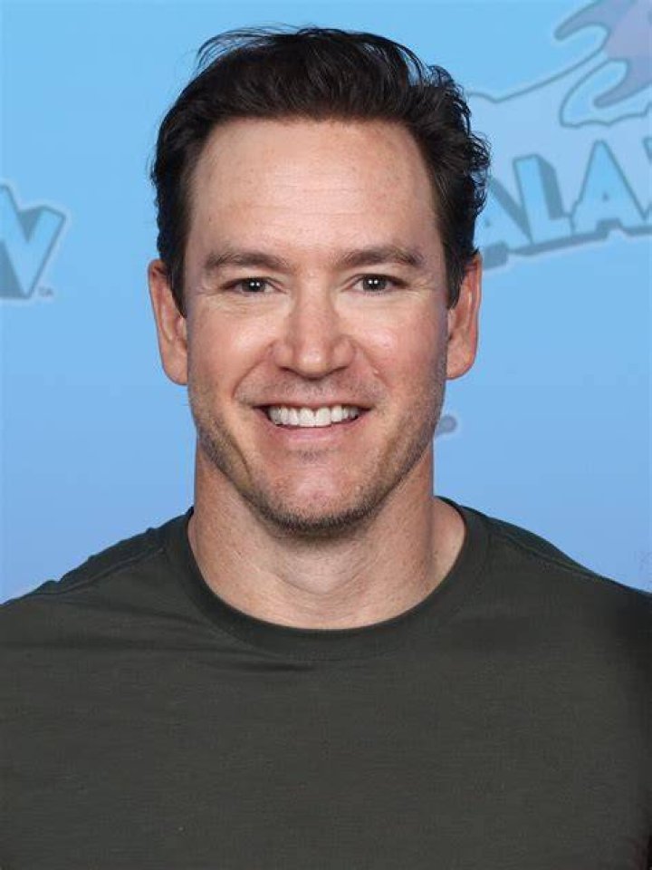 Discovering The Life Of Mark Paul Gosselaar's Mother: A Journey Through Family And Fame