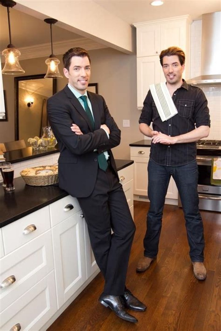 Do Property Brothers Actually Do the Work on the Houses?