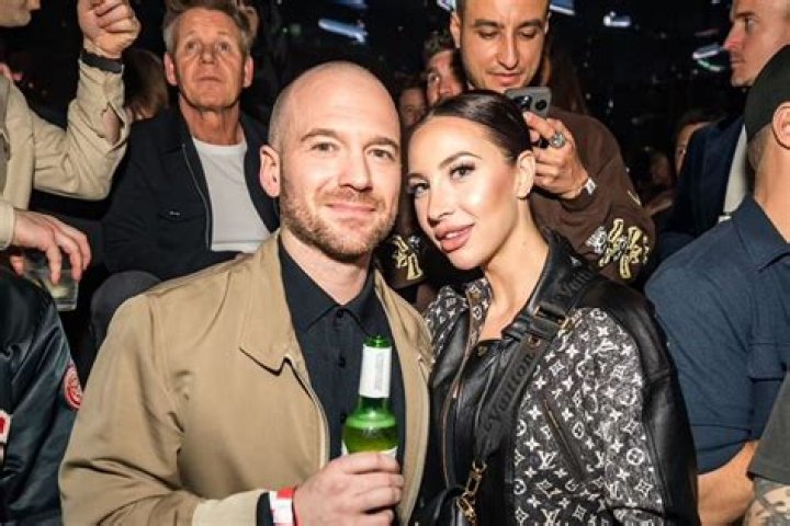 Does Sean Evans Have a Girlfriend? About the 'Hot Ones' Host