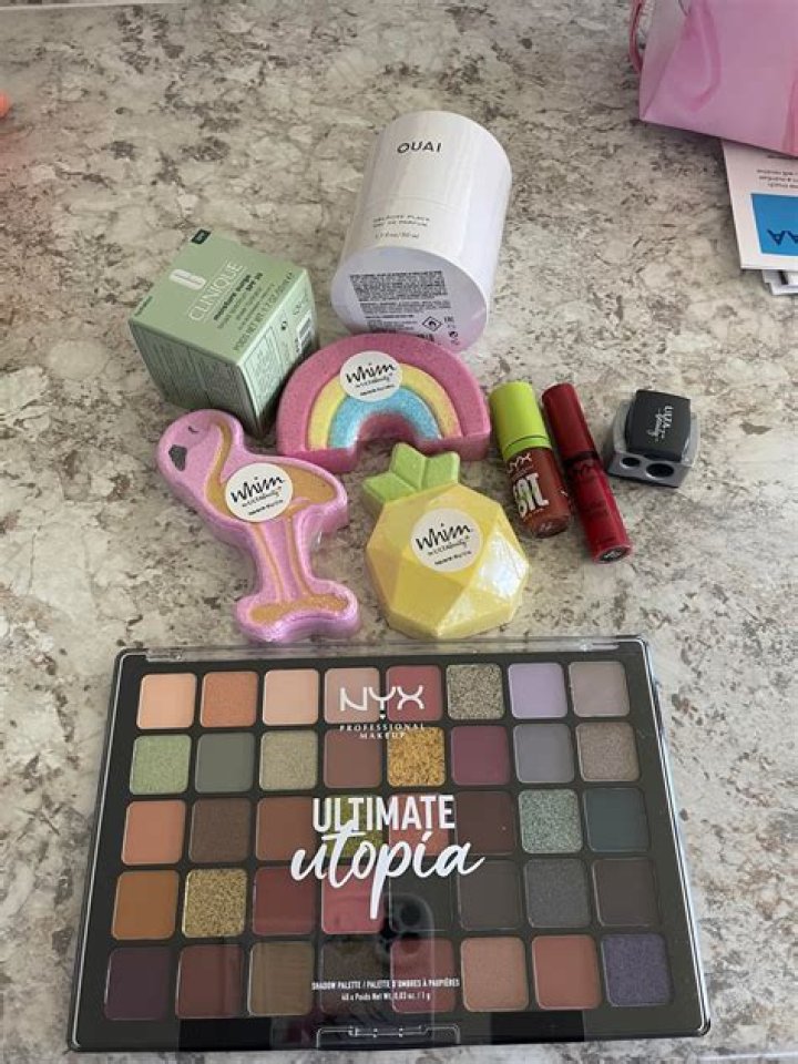 Does Ulta Give Samples? (Makeup, Perfume, & More!) AnswerBarn