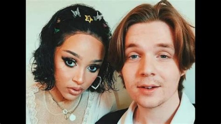 Doja Cat Boyfriends List (Dating History) YouTube