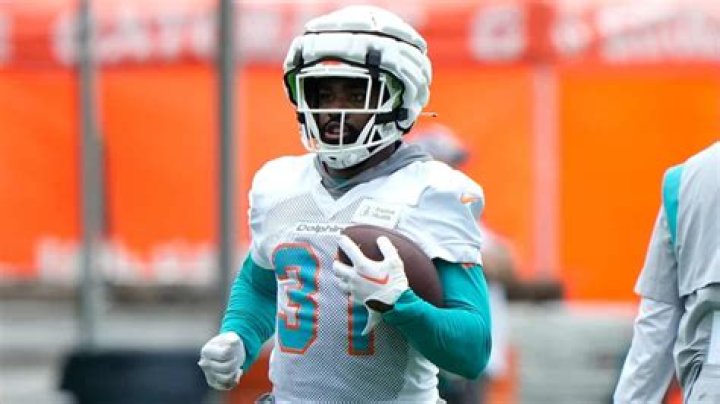 Dolphins RB Raheem Mostert OPENS UP about playing through injuries