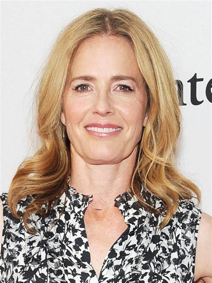 Elisabeth Shue: The Versatile Star Of Hollywood