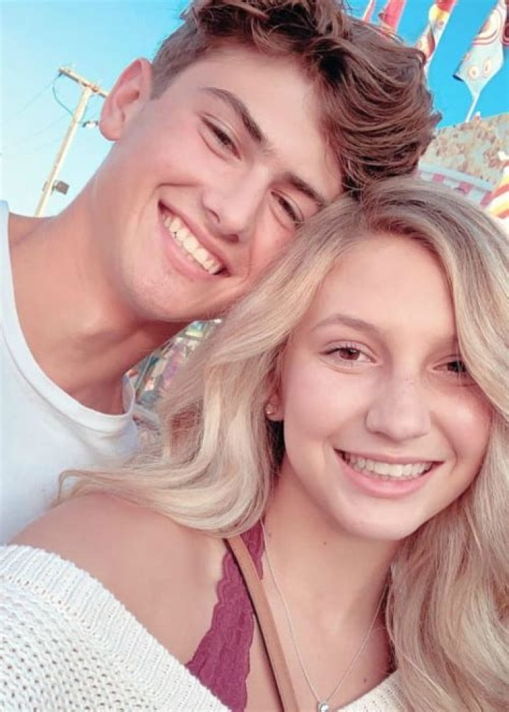 Ellie Vandeel Bio, Facts, Family Life of the TikTok Star