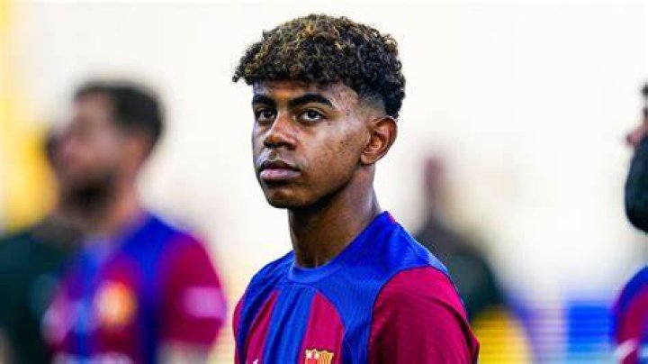 Espagne le prodige Lamine Yamal convoqu&eacute; avec la Roja &agrave; 16 ans, fin de