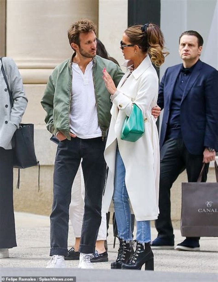 Exclusive Scoop: Kate Beckinsale And Victoria Beckham's Fashion Feud