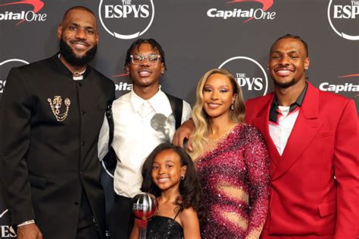 Exploring Chris Brown's Family: His Wife And Kids