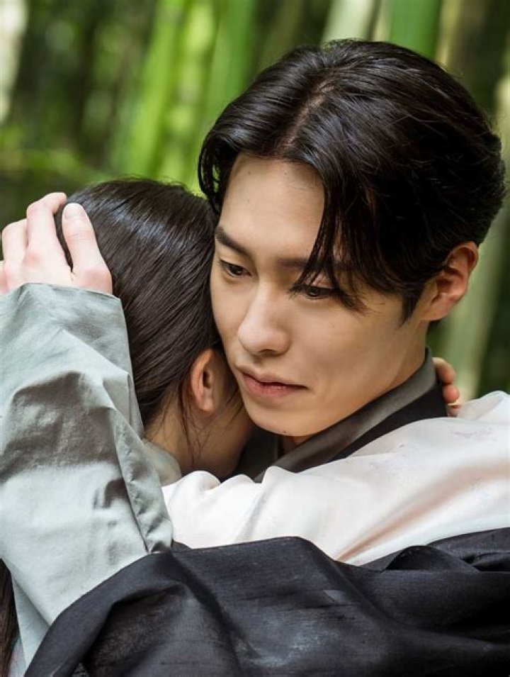 Exploring The Charismatic World Of Lee Jae Wook