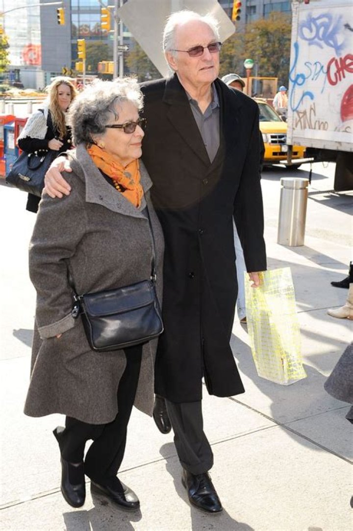 Exploring The Enduring Love Of Alan Alda And His Wife