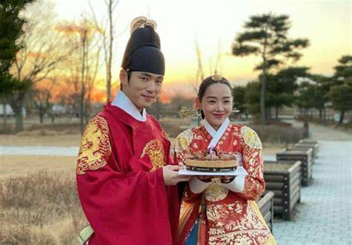 Exploring The Intriguing Relationships Of Shin Hye-sun