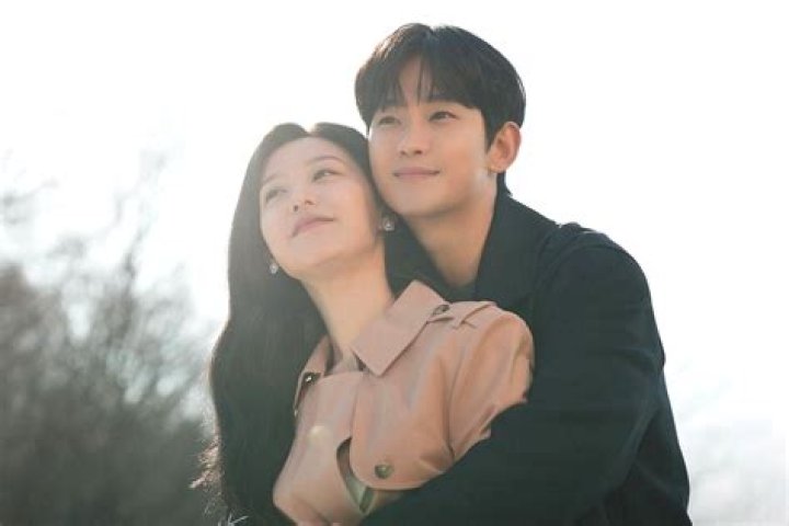 Exploring The Rumors: Are Kim Ji Won And Kim Soo Hyun Dating?