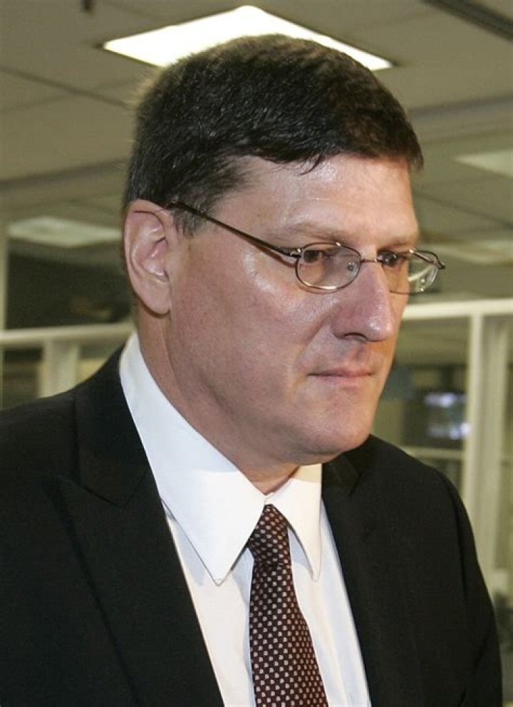 ExUN arms inspector convicted in online sex case