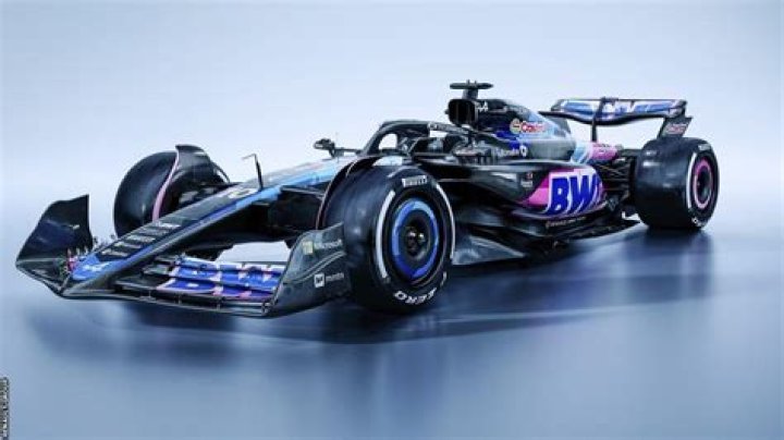 F1's Pierre Gasly & Girlfriend Kika Cerqueira Gomes Pack On The PDA
