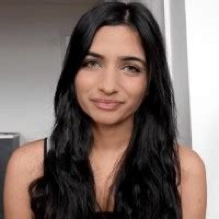 Farha Khalidi LinkedIn