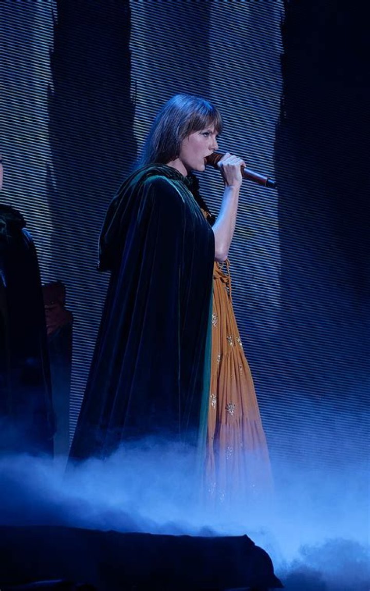 FileTaylor Swift 041 (18305437895).jpg Wikimedia Commons