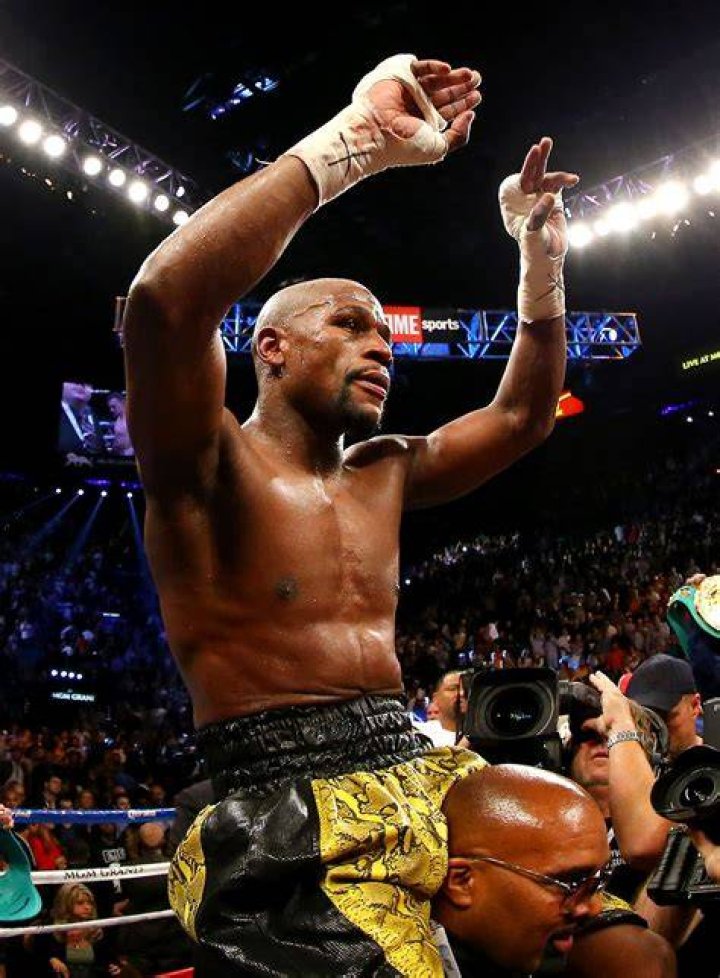Floyd Mayweather Height How Tall is The Promoter? Hood MWR