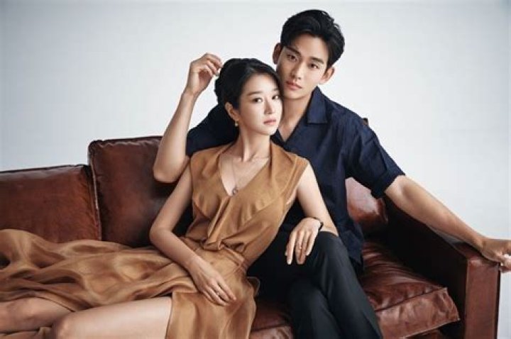 For Kim Soohyun and Seo Yeji, &lsquo;it&rsquo;s okay to not be okay&rsquo;