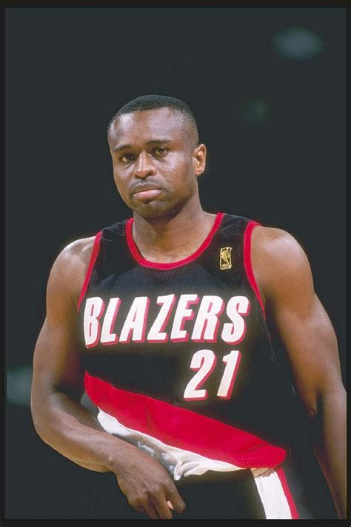 Former Wolverine Rumeal Robinson Released From Jail