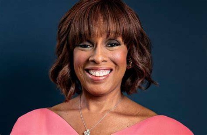 Gayle King Biography; Net Worth, Age, Sisters, Father, Husband And