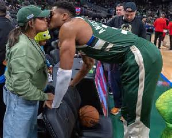 Giannis Antetokounmpo Wife Is Mariah Riddlesprigger?