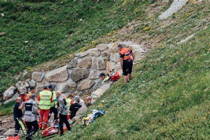 Gino M&auml;der victime d&rsquo;une violente chute en course, le coureur
