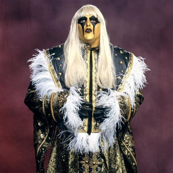 Goldust Wwe goldust, Wrestling wwe, Wrestling superstars