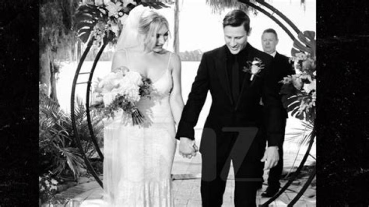 Hannah Selleck's Marital Status Unveiled: Is She Married?