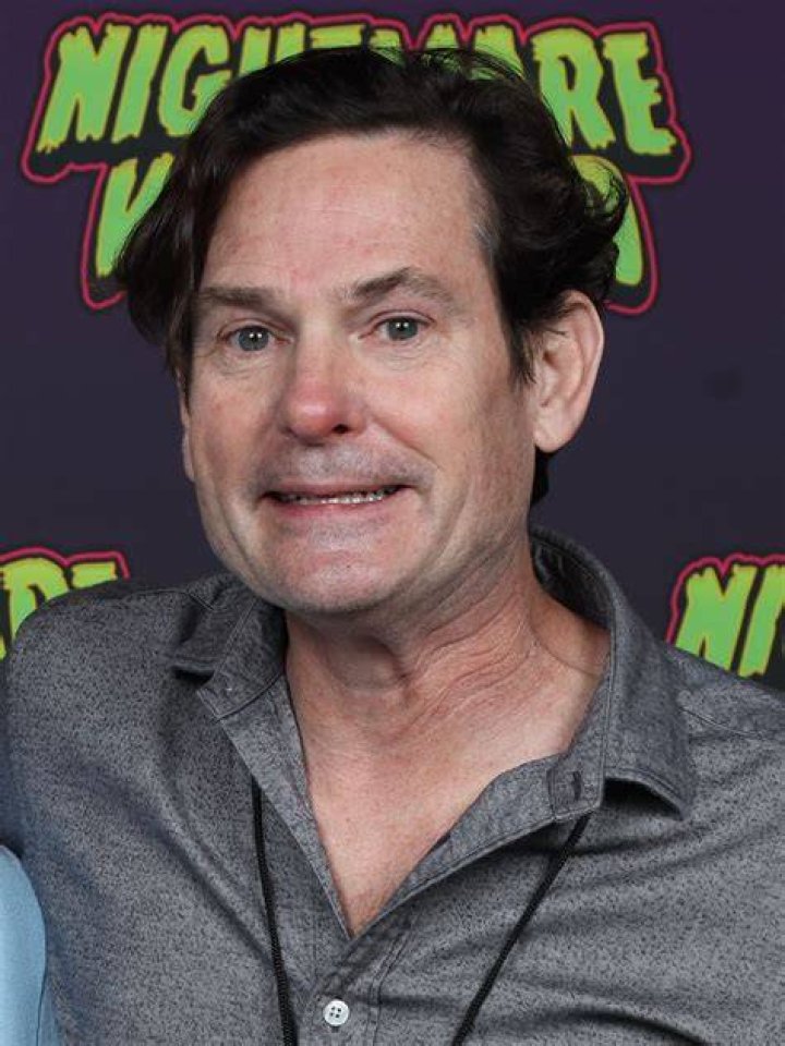 Henry Thomas Net Worth 22022, Age, Height, Bio, Career, Wiki