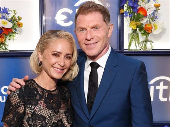 How Bobby Flay Met, Married and Divorced His 3 Wives (2022)