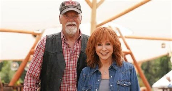 How Many Grandchildren Does Reba McEntire Have In 2023? Answered