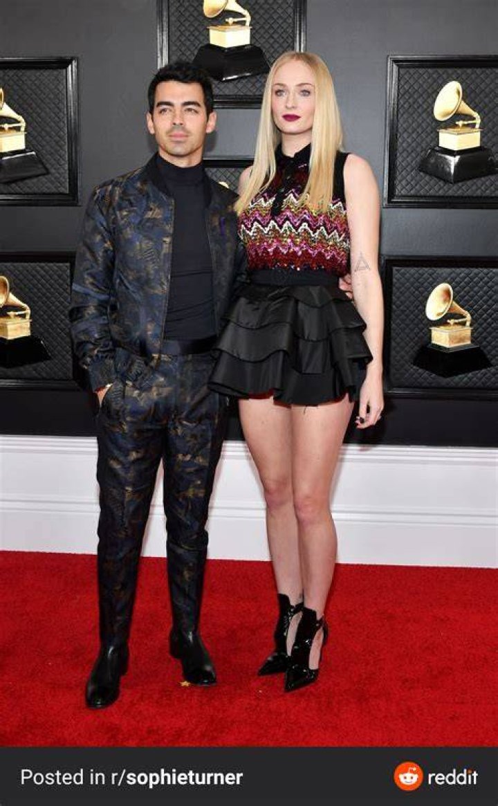 How tall is Sophie Turner? 'GOT' actress had no qualms about being much