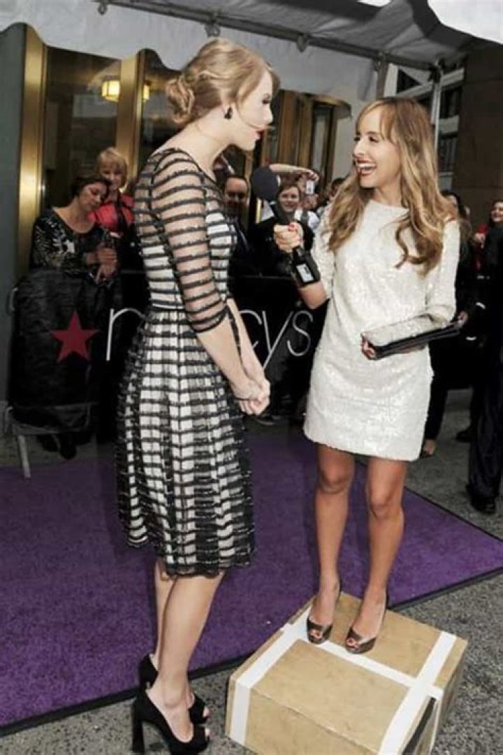 How Tall Is Taylor Swift 2023 Cutefitnessmodels