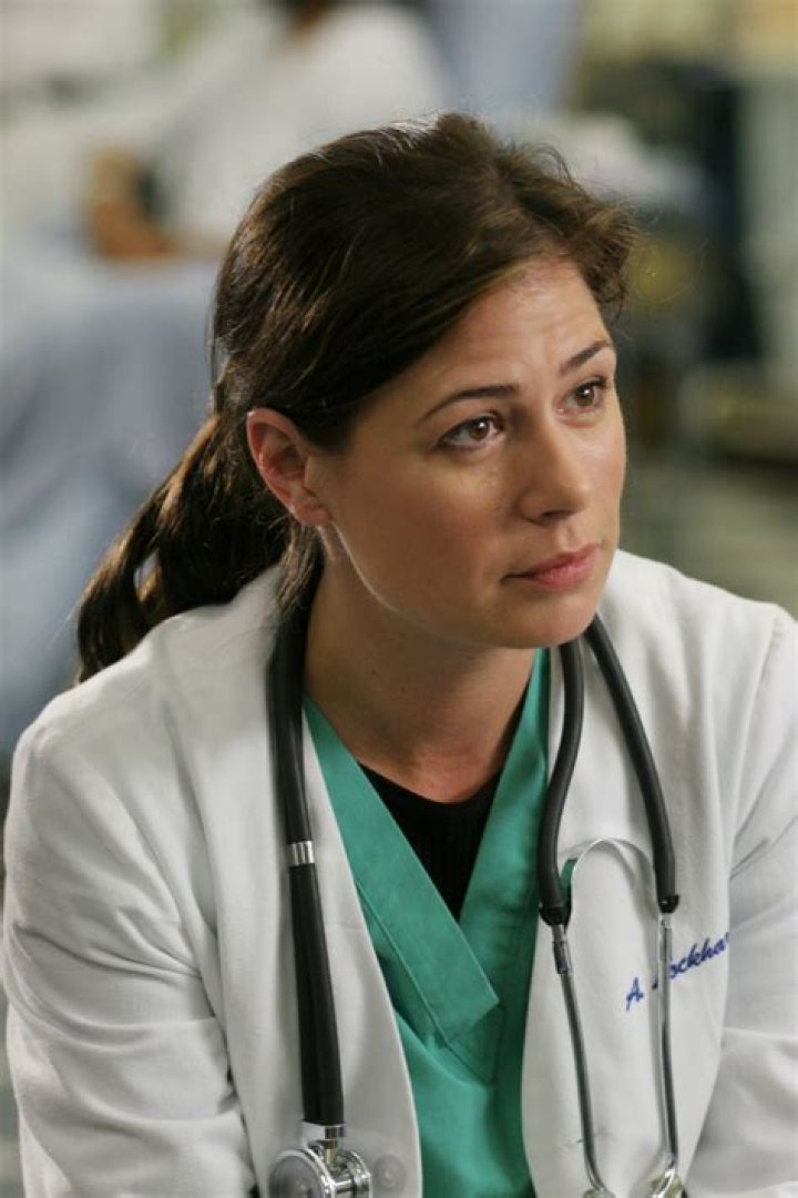 I absolutely love Maura Tierney (ER and Liar Liar), but why do they