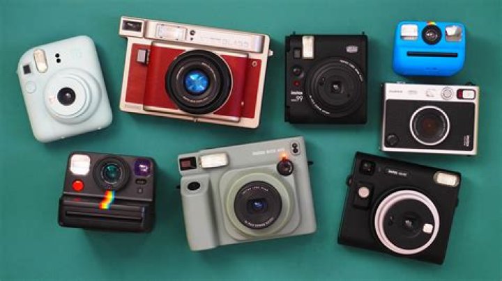 Instantly Capture Memories With Polaroid Instant Home Photo Booth