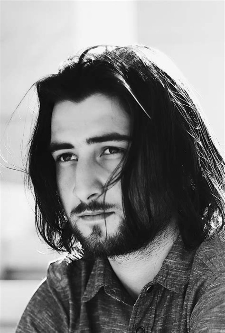 Interview Inside Noah Kahan's Beautiful Mess Atwood Magazine
