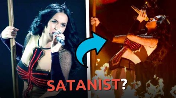 Is Billie Eilish Satanist? Religion And Family Background